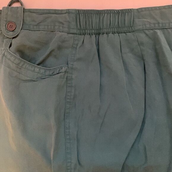 JM collection Green Lightweight Pants Size 10 - Picture 4 of 9